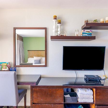 Island Colony Suites Honolulu Værelse billede