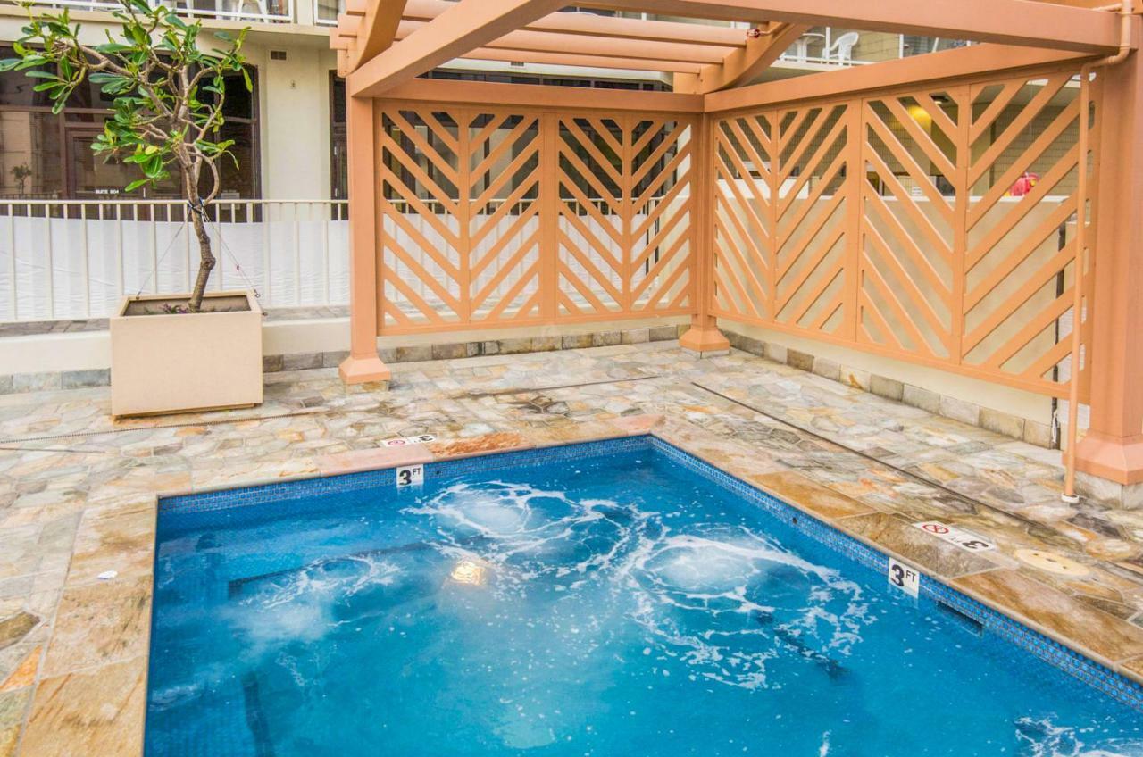Island Colony Suites Honolulu Eksteriør billede